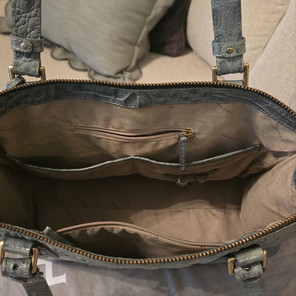 Brahmin Melbourne Anywhere Shoulder Bag with Crocodile Embossed Texture - Picture 7 of 11